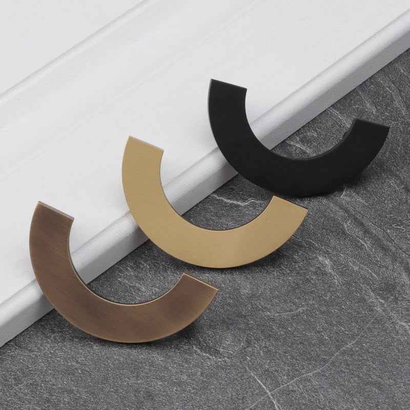 Håndtak Cannes - 8,5cm - ROM 7