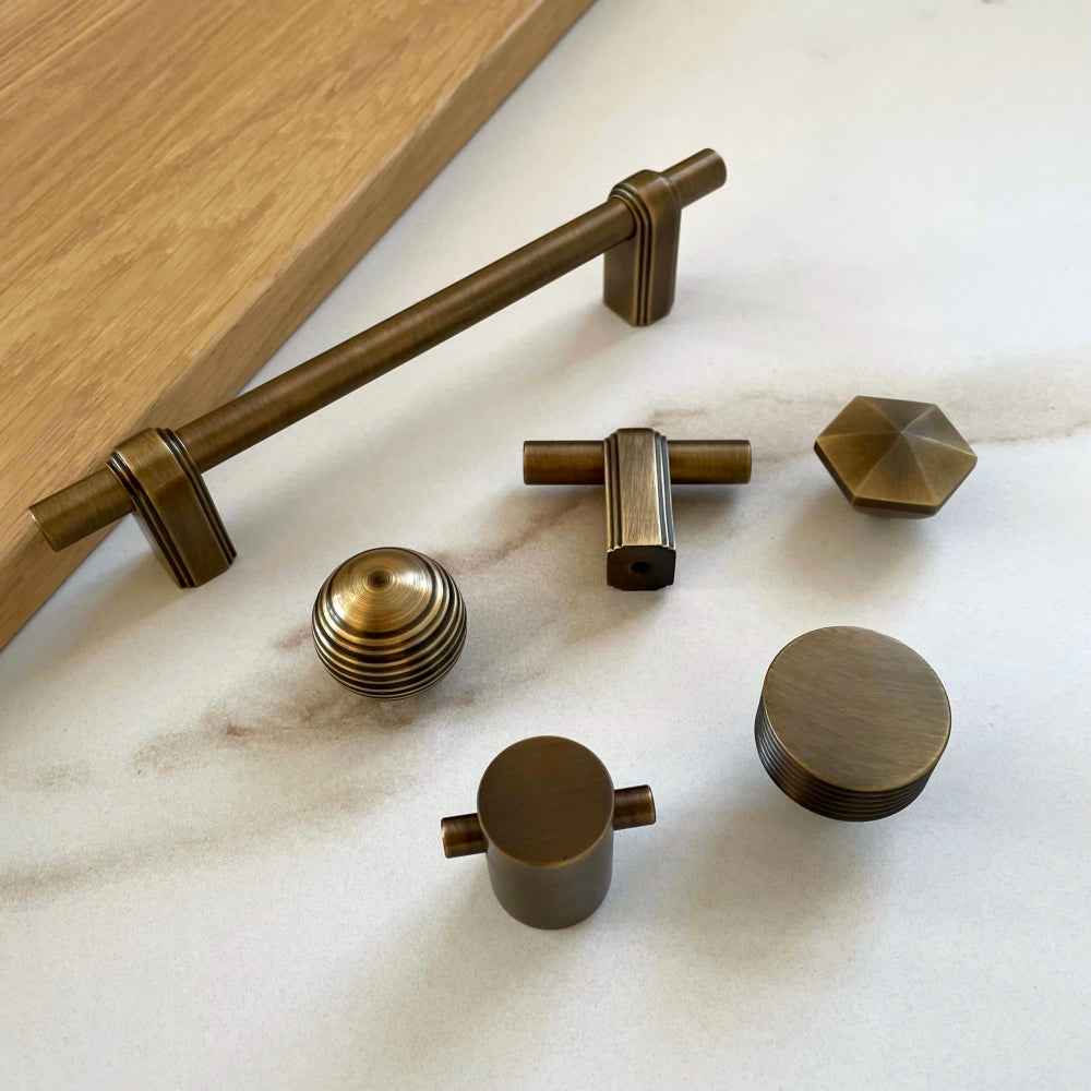 Håndtak Oxford - Antikk Messing - ROM 7