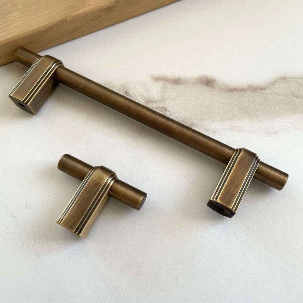 Håndtak Oxford - Antikk Messing - ROM 7