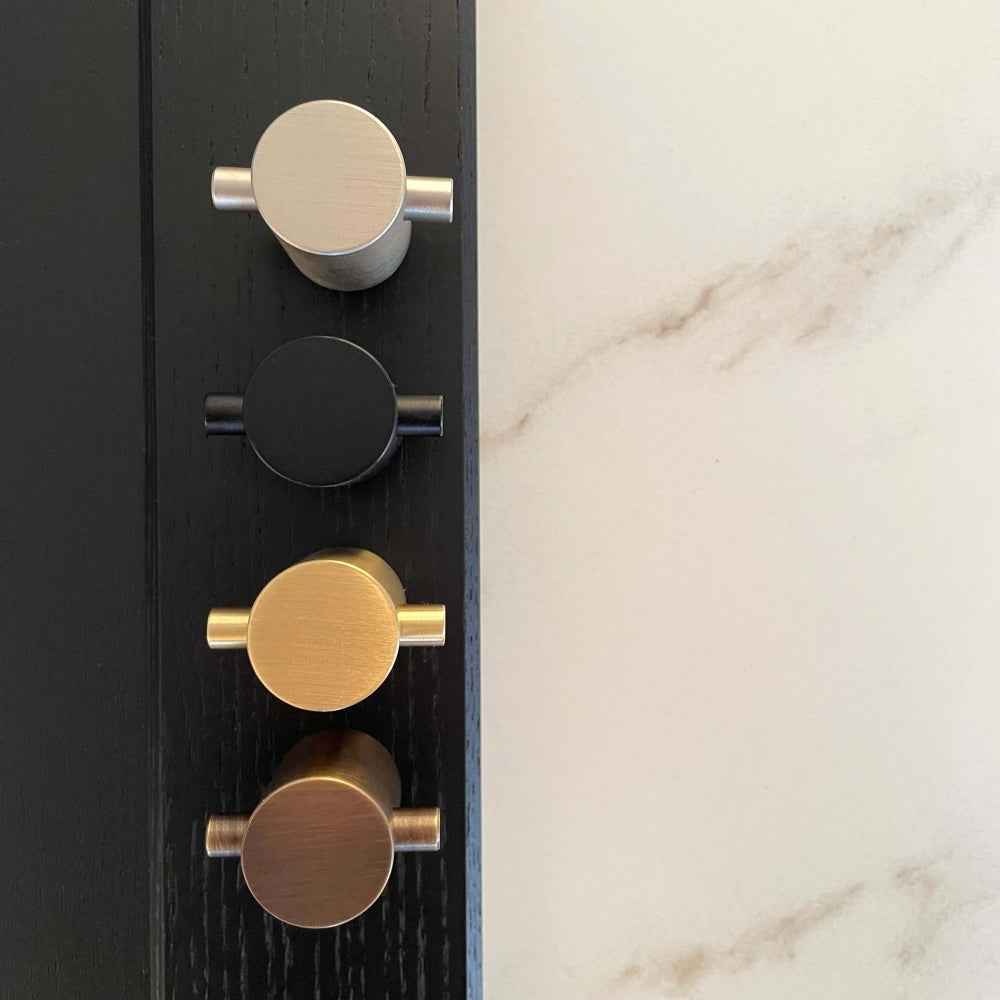 Knott Seoul - Matt Svart - ROM 7