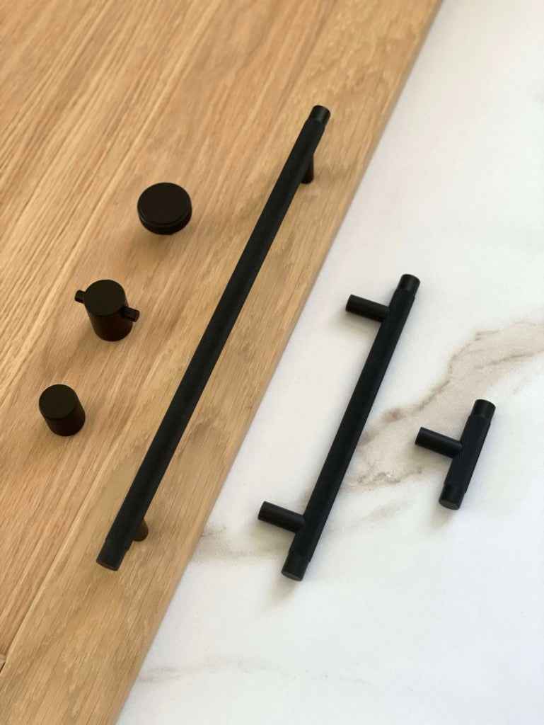 Håndtak Oslo - Matt Svart - ROM 7